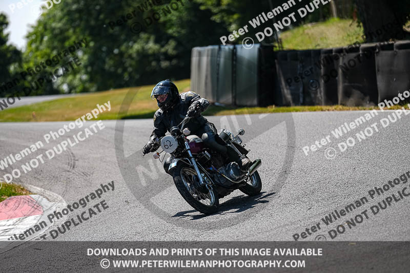 cadwell park;cadwell park photographs;cadwell trackday photographs;enduro digital images;event digital images;eventdigitalimages;peter wileman photography;racing digital images;trackday digital images;trackday photos